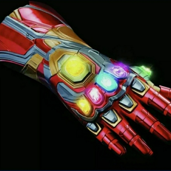 Iron Man Endgame Nano Gauntlet - Picture 3 of 4